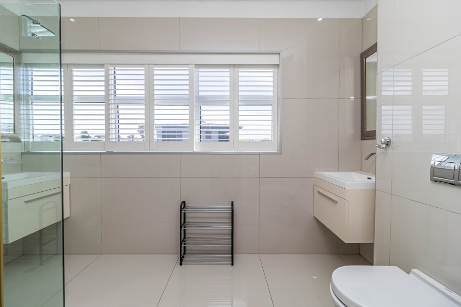 5 Bedroom Property for Sale in Melkbosstrand Central Western Cape